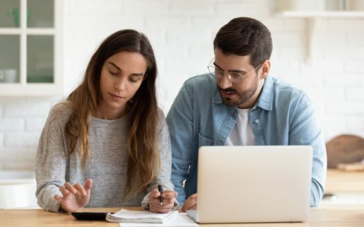 Photo d'un compromis de ventre entre particuliers