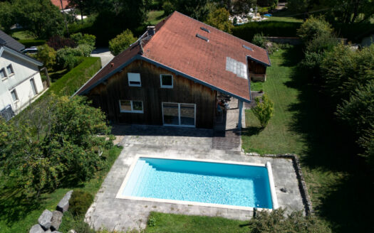 Maison Devecey 7 pièce(s) 160 m2